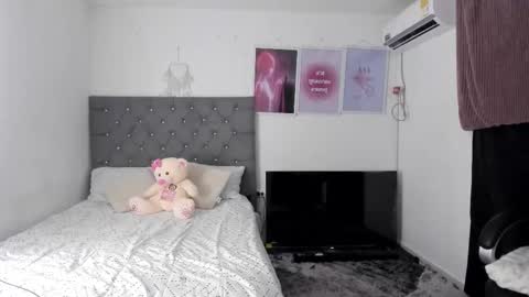          online show from February 13, 11:52 pm