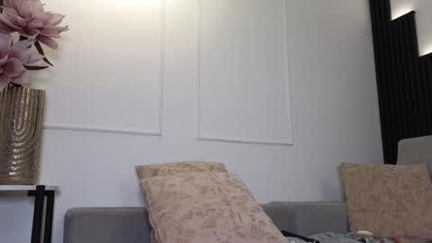 Anell online show from March 23, 7:41 pm