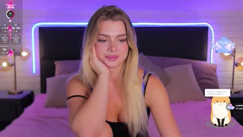 Snapshot of angel___blond chatting on October 8, 1:06 pm Angel blond online show from October 8, 1:06 pm
