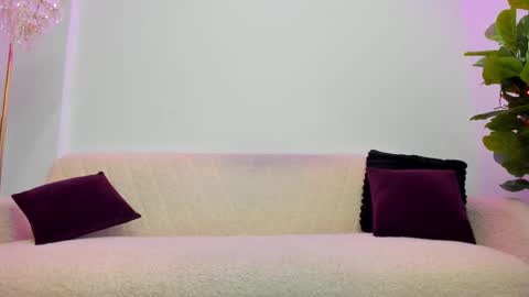 angel__vibe online show from February 1, 8:28 pm