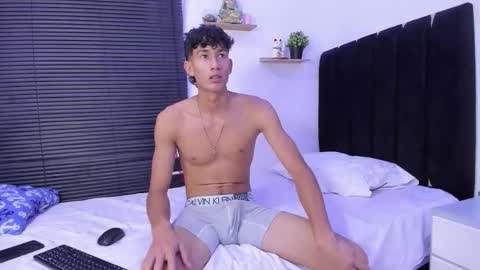 angel_boy0 online show from March 11, 4:48 am