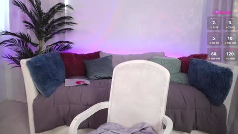 Snapshot of angel_claire chatting on January 18, 8:19 pm Claire - be back soon online show from January 18, 8:19 pm