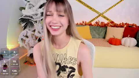 Snapshot of angel_claire chatting on October 22, 8:32 pm Claire - be back soon online show from October 22, 8:32 pm