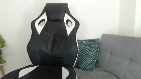 Angel Curl online show from January 12, 10:39 pm