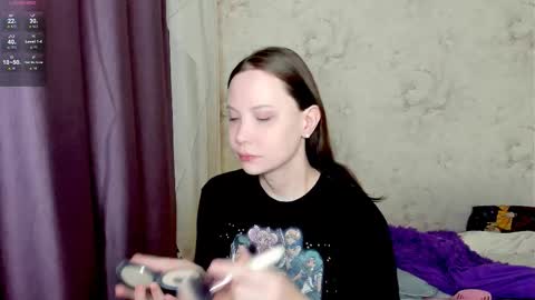 Snapshot of angel_doll585 chatting on September 25, 11:45 pm Fallen Angel online show from September 25, 11:45 pm
