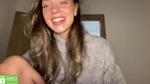 Snapshot of angel_from_sky chatting on October 10, 1:17 pm Greetings  Jess online show from October 10, 1:17 pm