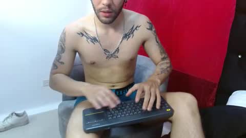 angel_kyrozz online show from October 9, 8:36 pm