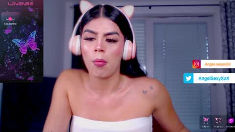 Snapshot of angel_sexyxxx chatting on December 3, 11:40 am CALL ME ANGEL online show from December 3, 11:40 am