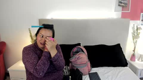 angel_velvet_ online show from October 1, 12:48 pm