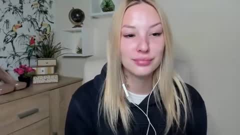 Angela online show from March 7, 7:41 am