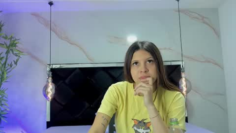 Snapshot of angelaa_cute chatting on September 15, 12:06 pm ANGELA online show from September 15, 12:06 pm