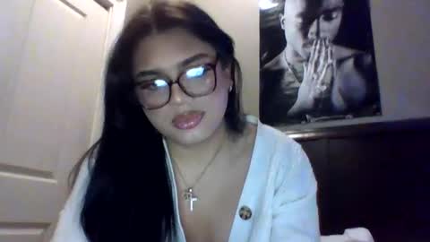 angelabvalle online show from March 8, 1:39 am