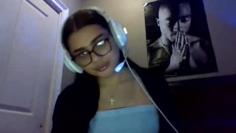 angelabvalle online show from February 14, 2:47 am