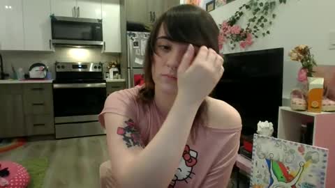 Snapshot of angelalice555 chatting on October 5, 8:23 am angelalice555 online show from October 5, 8:23 am