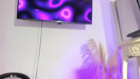 Angela online show from May 12, 4:49 pm