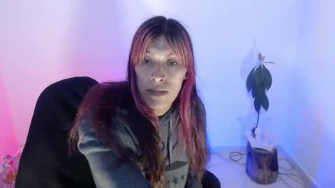 angele online show from November 28, 4:14 pm