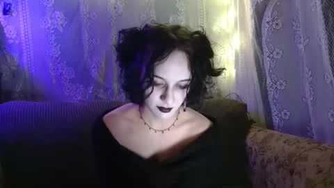Snapshot of angelfish808 chatting on February 2, 3:43 am angelfish online show from February 2, 3:43 am