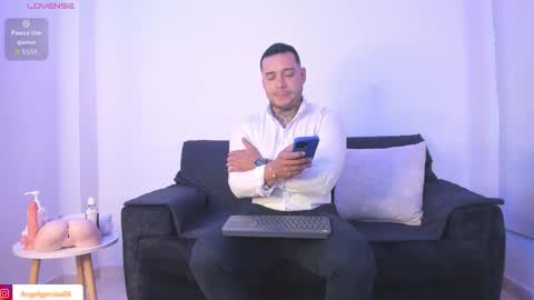 Snapshot of angelgarcia_2 chatting on September 21, 6:56 pm Angel online show from September 21, 6:56 pm