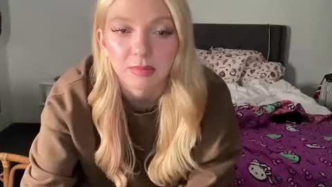 Princess Peach online show from November 12, 5:21 am