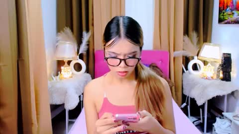Snapshot of angelic076039 chatting on October 12, 5:33 am MISS PAU online show from October 12, 5:33 am