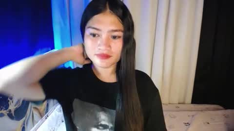 Snapshot of angelic_girlxx chatting on October 27, 5:18 am Angie online show from October 27, 5:18 am