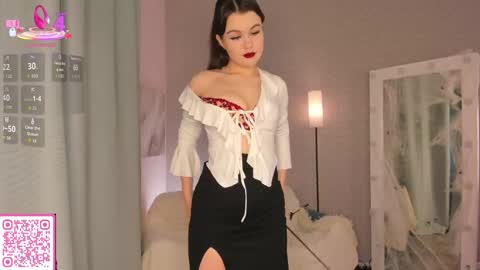 Emma online show from October 29, 1:51 am