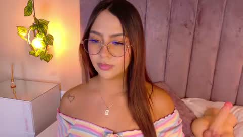angelicaa_garcia online show from June 16, 11:36 am