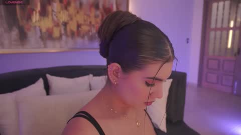 Snapshot of angelicavega_ chatting on October 11, 7:39 pm Angelica Vega online show from October 11, 7:39 pm