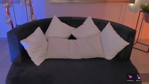 Snapshot of angelicavega_ chatting on October 7, 7:43 pm Angelica Vega online show from October 7, 7:43 pm