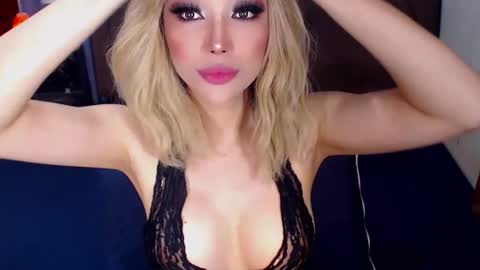 MS. AMALIA online show from April 9, 10:10 am