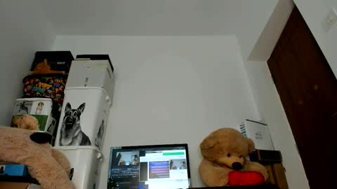 Snapshot of angelinacht chatting on September 23, 9:36 am Angelina online show from September 23, 9:36 am