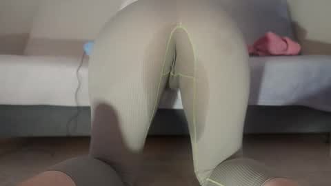 Snapshot of angelinalov chatting on October 13, 10:39 am Angelina online show from October 13, 10:39 am