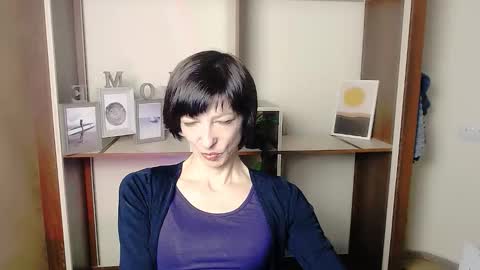 Snapshot of angelinalov_ chatting on September 27, 7:17 am Angelina online show from September 27, 7:17 am