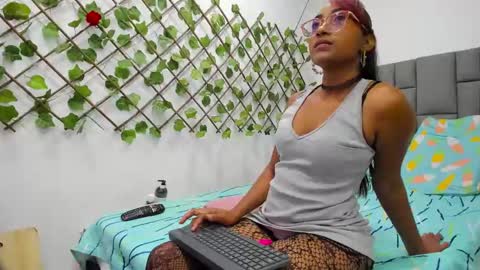Snapshot of angelinamurphy chatting on February 27, 1:41 am AngelinaMurphy online show from February 27, 1:41 am