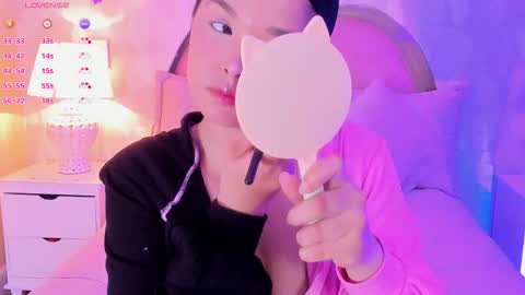 angeline online show from March 28, 12:28 pm