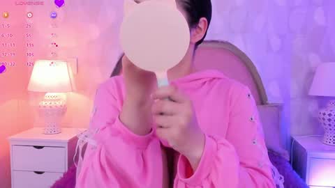 angeline online show from April 10, 12:32 pm