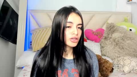 Angeline Smith  online show from February 28, 10:09 am