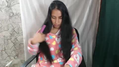 angela online show from November 28, 11:34 pm