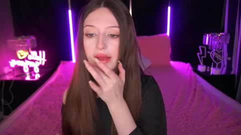 AngelBlush online show from October 6, 1:18 pm