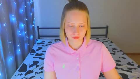 Cutie online show from November 20, 8:13 am