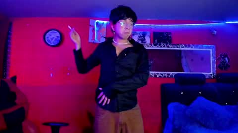 Angel  online show from March 5, 10:33 am