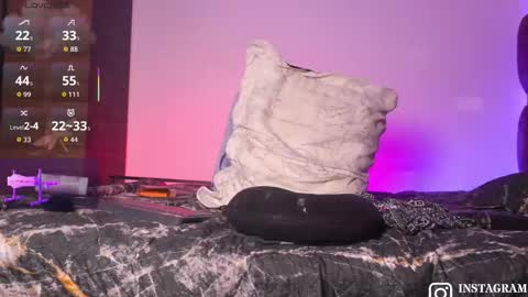 Angelo I work from home this is my room  online show from November 12, 12:40 pm