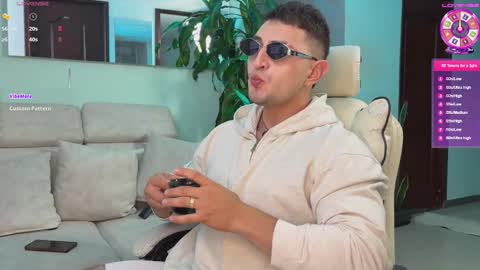 Angelo Ferro online show from March 10, 3:44 am