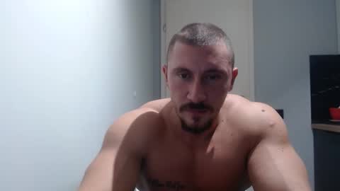  ------- SEX SHOW WITH GUYS AND GIRLS  MUSCLE SHOW online show from October 15, 5:36 pm