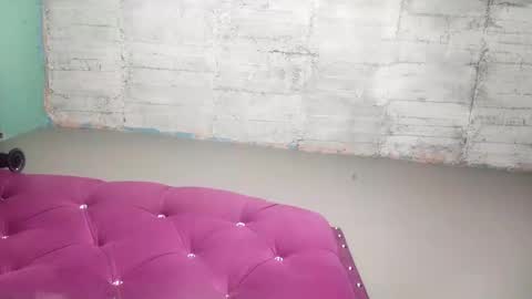 angels_0001 online show from November 24, 1:54 pm