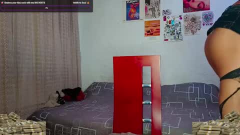   online show from March 8, 7:42 pm