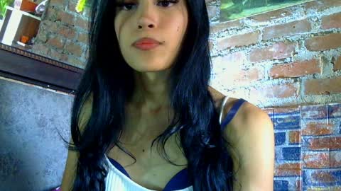 angelss666 online show from April 6, 9:27 pm