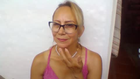 angelycute476334 online show from December 3, 7:14 pm