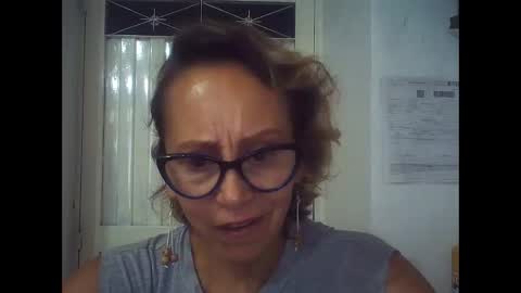 Snapshot of angelycute476334 chatting on February 26, 10:26 pm angelycute476334 online show from February 26, 10:26 pm