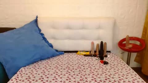 Angie online show from February 3, 3:16 pm